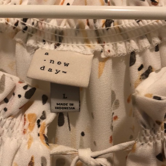 Blouse - Picture 2 of 4